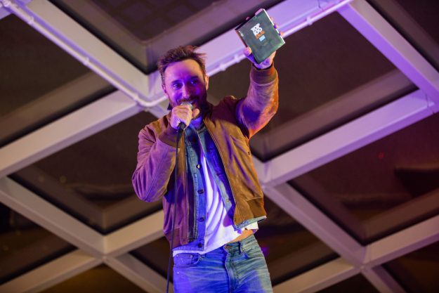 https://davidguetta.com/