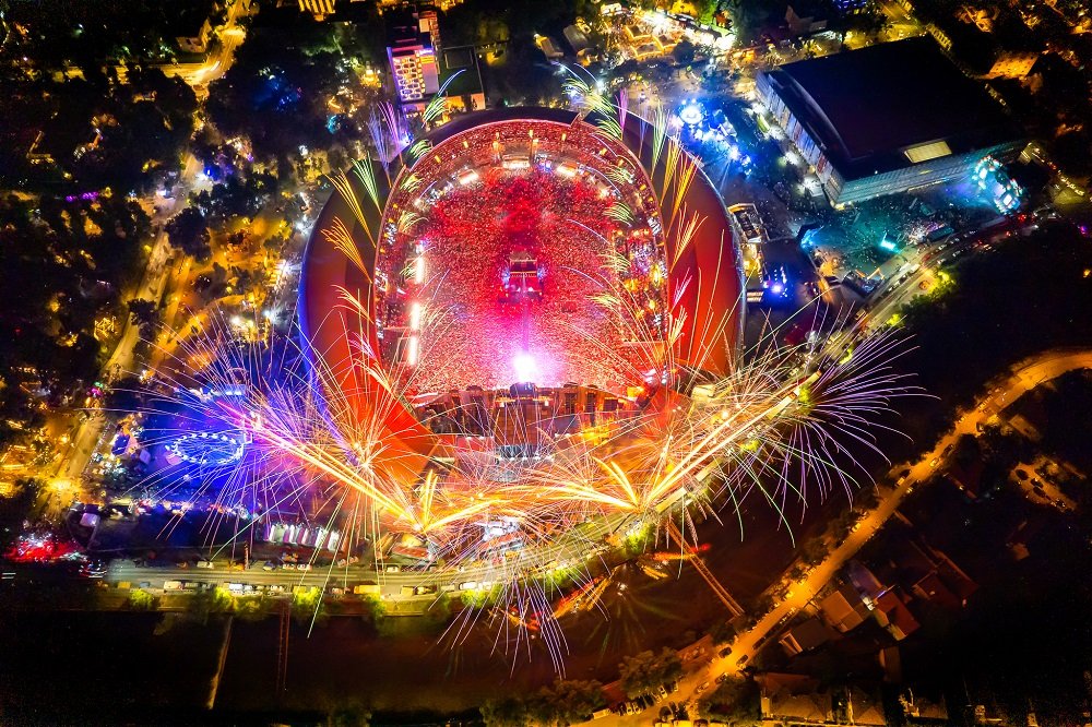 UNTOLD 2022 – Copia